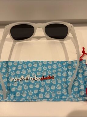 ro·sham·bo Shades Color changing  Frame in the sun Sunglasses